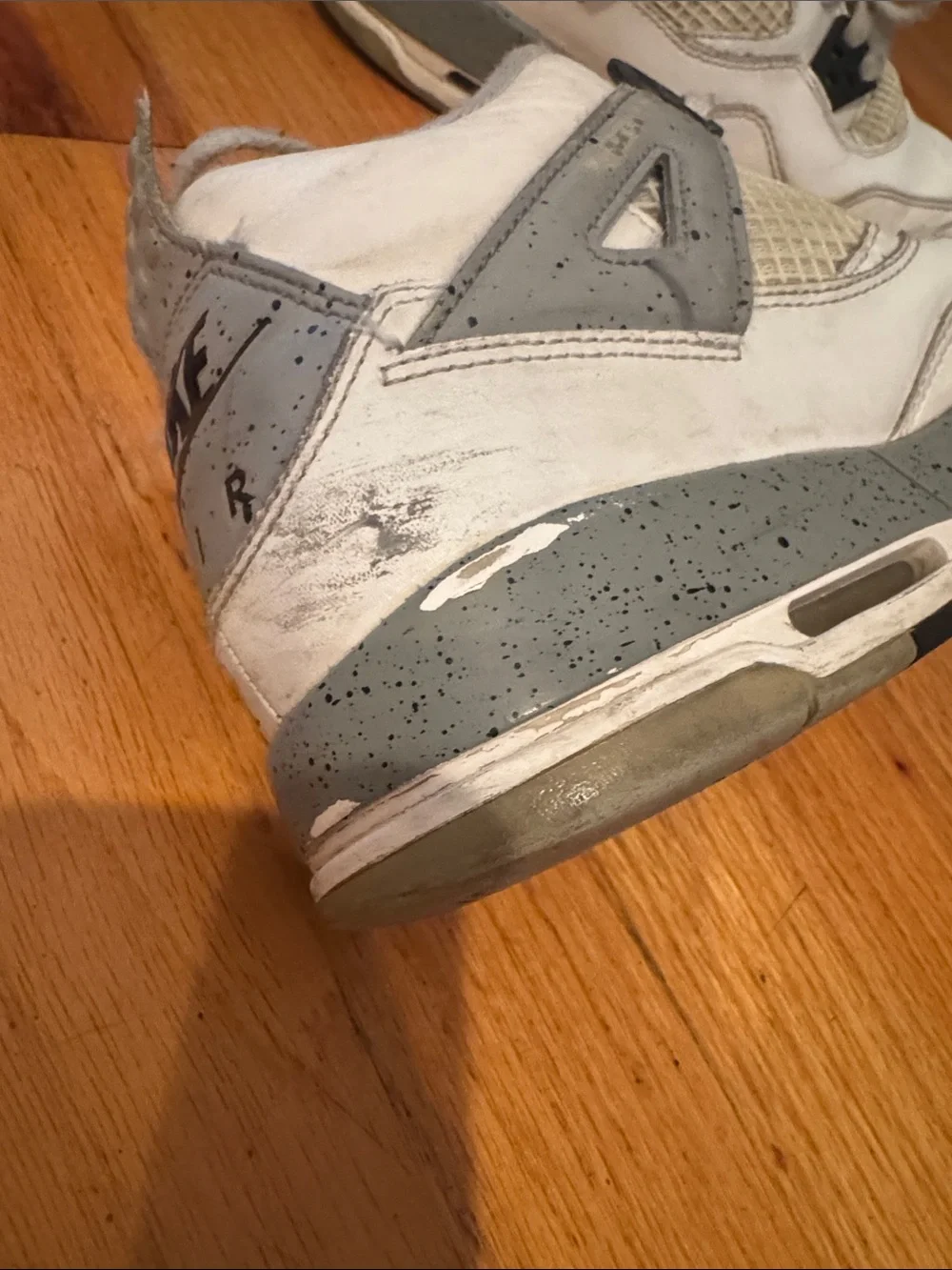 Nike Air Jordan Retro 4 White Cement Grade School